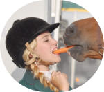 flicka med morot